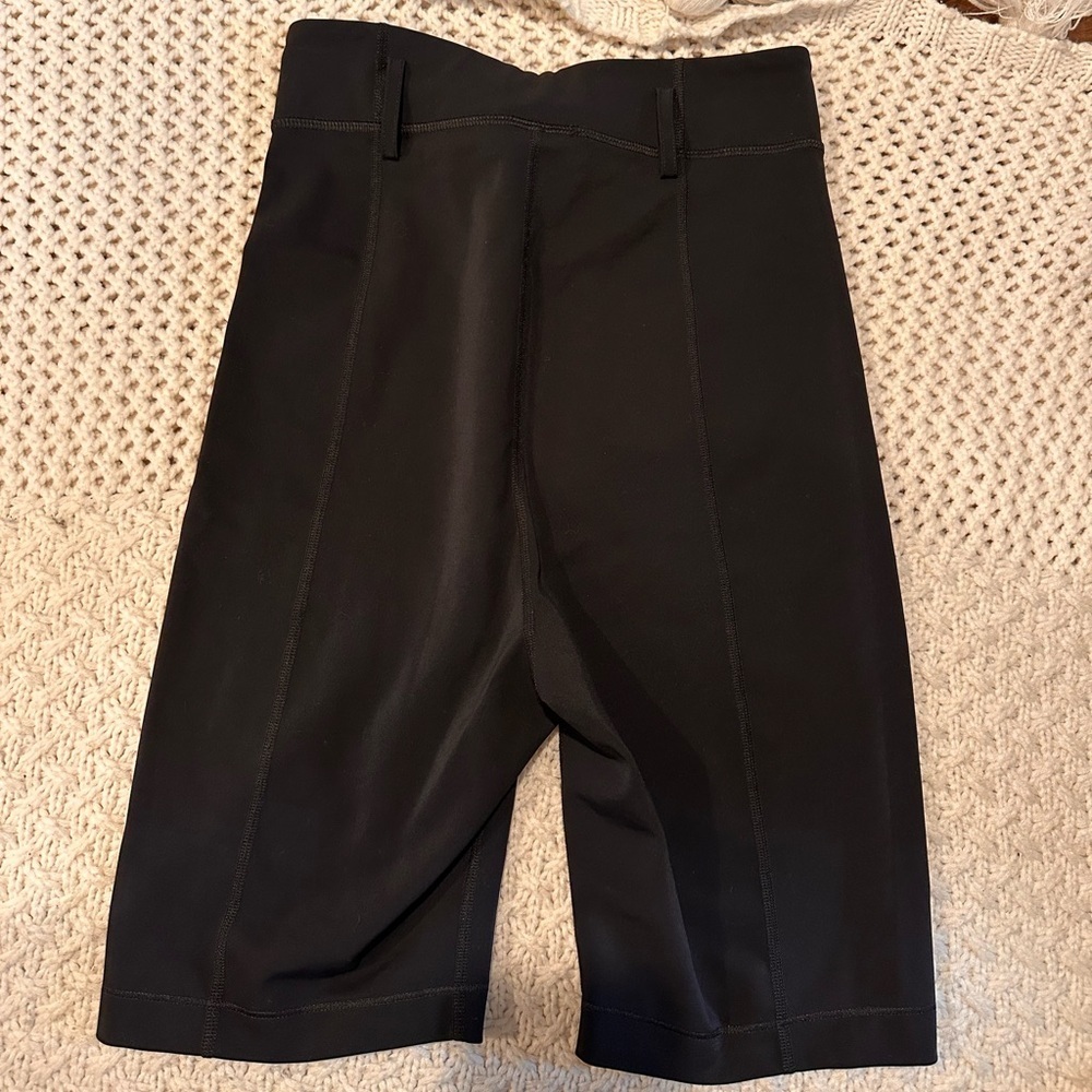 NEW GIGI C SPORT WOMENS SHORT Black Shorts - Picture 6 of 7